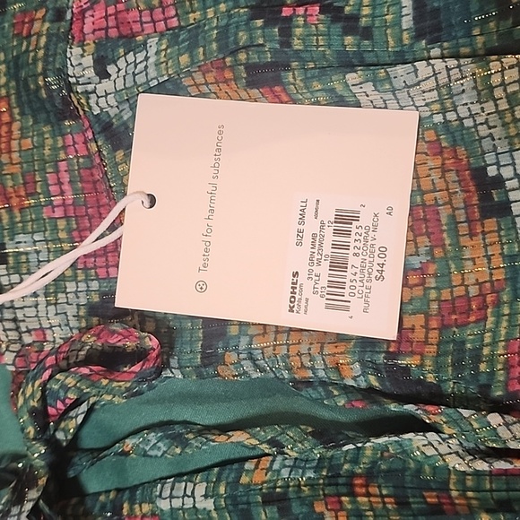 Shirt - Picture 2 of 4